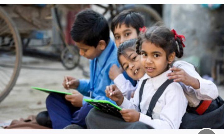 नई ड्रेस, नया सत्र: छत्तीसगढ़ के सरकारी स्कूलों में नया ड्रेस कोड, छात्रों को मिलेंगे दो-दो सेट यूनिफॉर्म